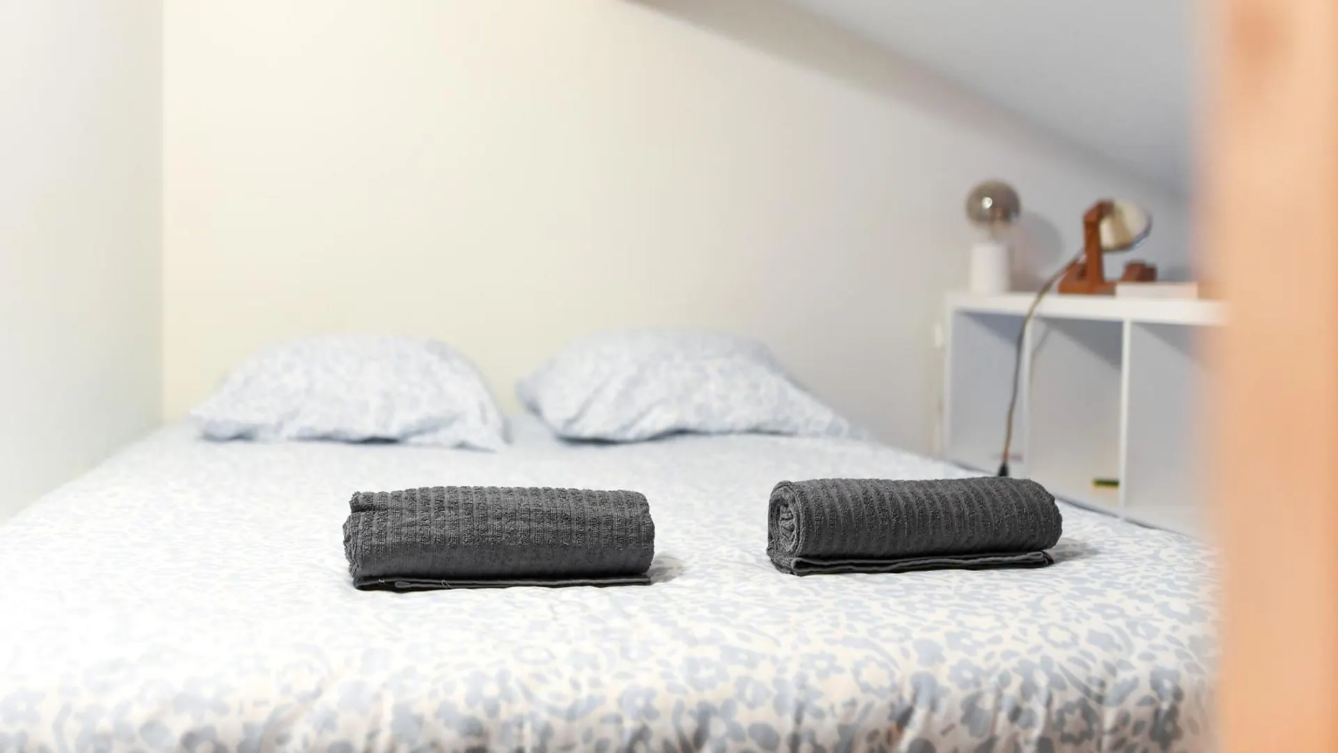 Apartment Ferienwohnung Le Loft Botanique Et Son Parking Gratuit Toulouse Frankreich