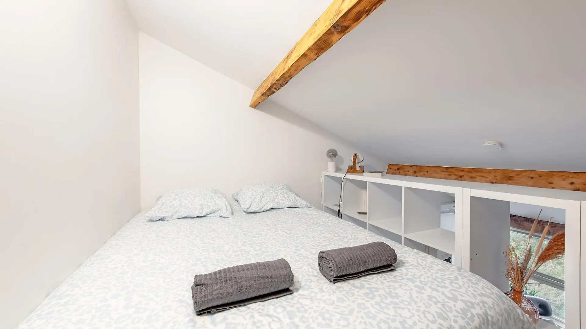 Apartment Ferienwohnung Le Loft Botanique Et Son Parking Gratuit Toulouse