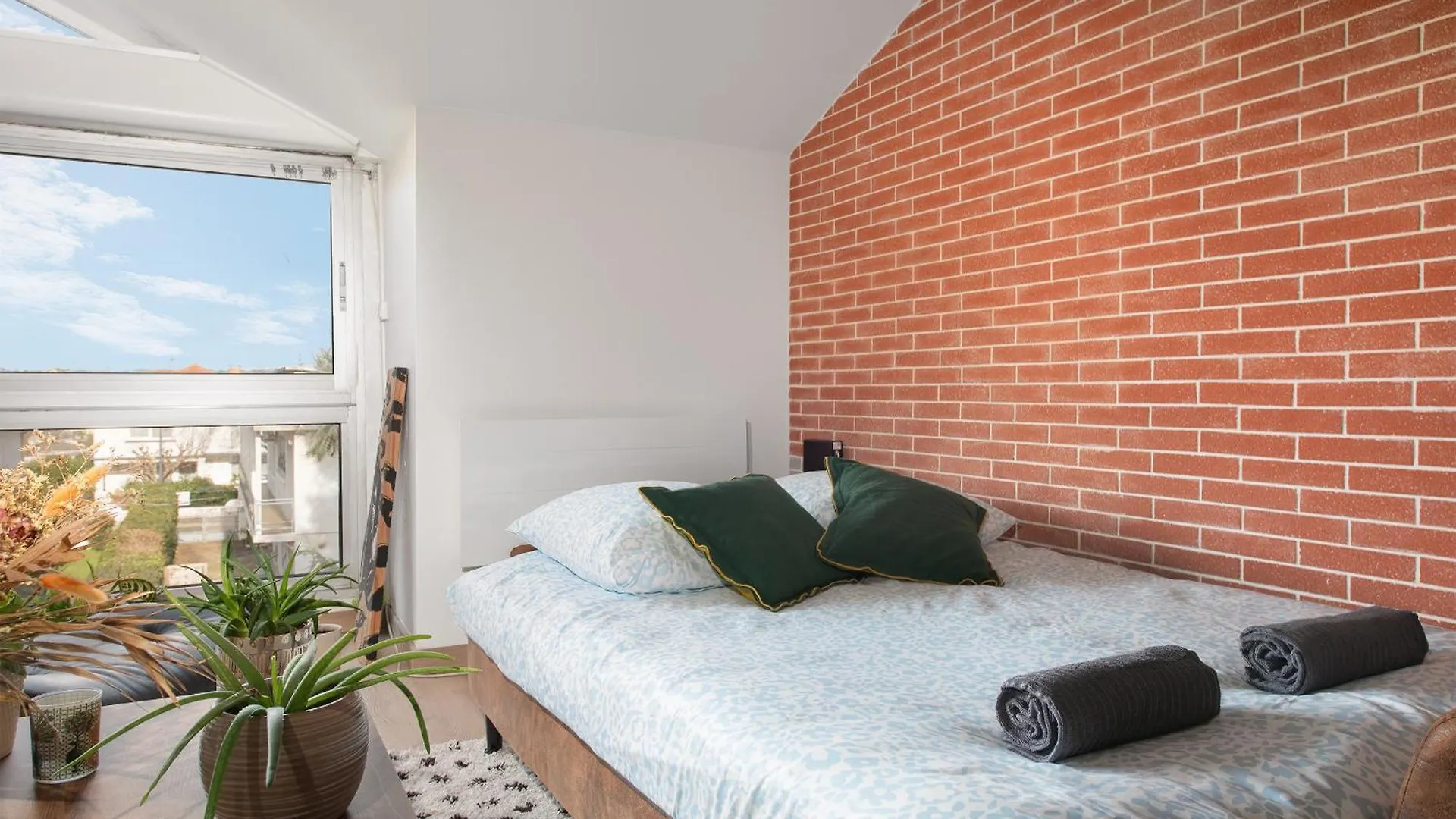 Ferienwohnung Le Loft Botanique Et Son Parking Gratuit Toulouse Apartment