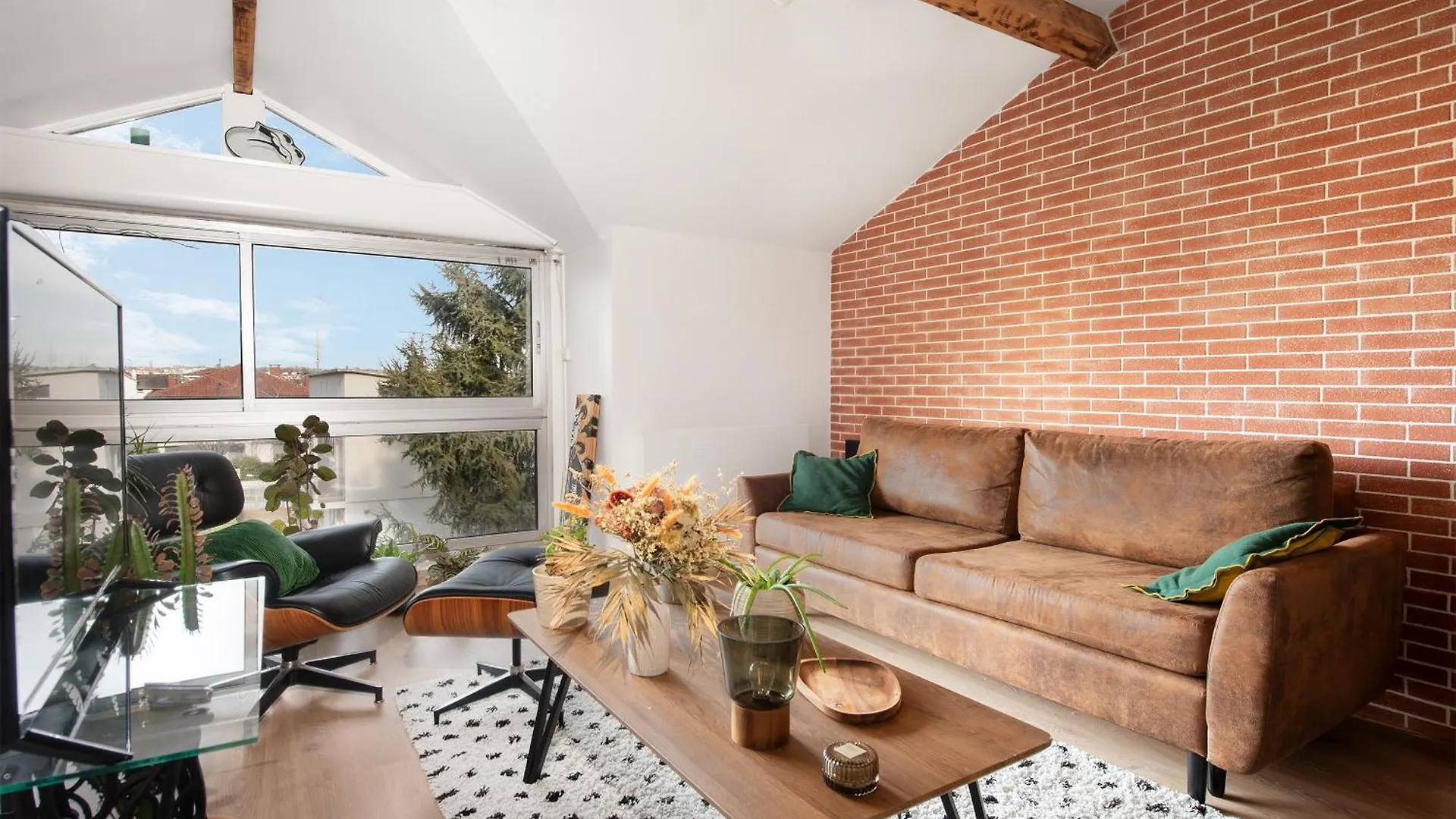 Apartment Ferienwohnung Le Loft Botanique Et Son Parking Gratuit Toulouse